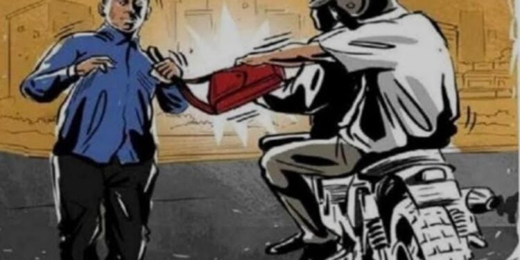 दिनदहाड़े चोरियां:- कालापीपल पुलिस के लिए बड़ी चुनौती:-बदमाशों ने बुजुर्ग किसान से 48000 रुपए लुट कर फरार…!