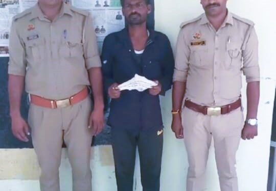 पुलिस अधीक्षक कन्नौज अमित कुमार आनन्द द्वारा अपराध एंव अपराधियों के विरुद्ध चलाये जा रहे अभियान के क्रम में अपर पुलिस अधीक्षक कन्नौज संसार सिंह के कुशल निर्देशन