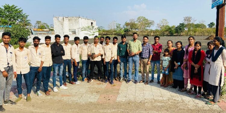 पर्यावरण संरक्षण को लेकर छात्रों को दी जानकारी