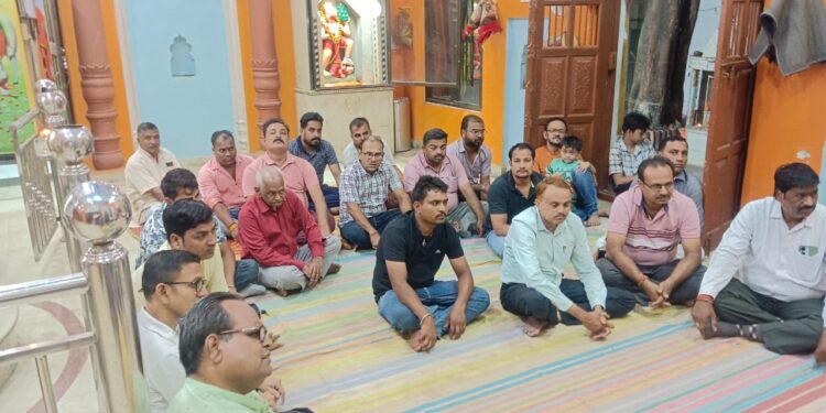 6 से 17 जुलाई तक मनाया जाएगा रथ यात्रा महोत्सव तैयारी को लेकर मंदिर परिसर में हुई बैठक, सदस्यों ने दिए सुझाव