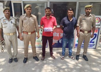 *थाना गुरसहायगंज पुलिस द्वारा चोरी की घटनाओं में वांछित 25000/- रू0 का इनामिया अभियुक्त शंकर बाल्मिकी तथा अवैध तमंचा व कारतूस के साथ अभियुक्त भन्नु बाल्मिकी को गिरफ्तार कर भेजा गया जेल ।*