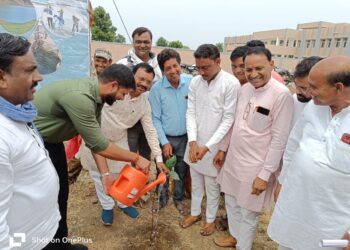 *तालाबों से निकली गाद व मिट्टी के उपयोग पर रॉयल्टी नहीं लगेगी* *खनिज विभाग ने जारी किया आदेश*