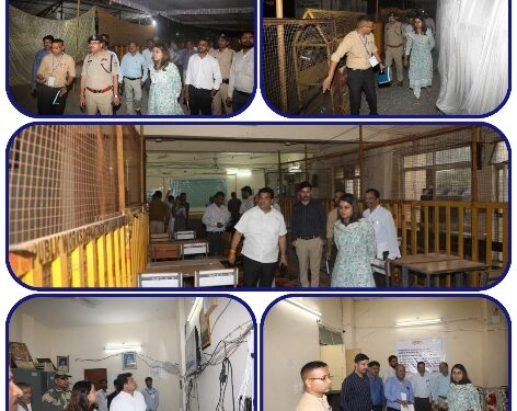 जिला निर्वाचन अधिकारी सुश्री ऋजु बाफना मतगणना स्थल का निरीक्षण ने किया