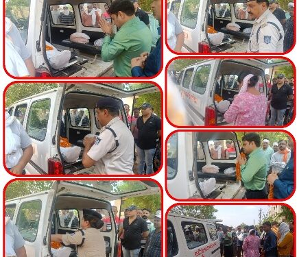 स्लीमनाबाद थाना मे पदस्थ वाहन चालक का अटैक आने से हुआ निधन,पुलिस अधीक्षक समेत पुलिस स्टाफ ने पुष्प हार चढाकर दी श्रद्धांजलि