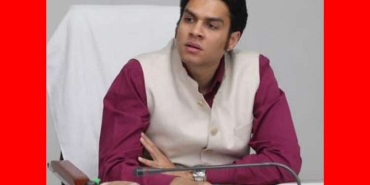 कलेक्टर श्री प्रसाद ने दो अवैध कालोनाईजर को जारी किया कारण बताओ नोटिस 25 जून को उपस्थित होकर पक्ष प्रस्तुत करने के दिये निर्देश