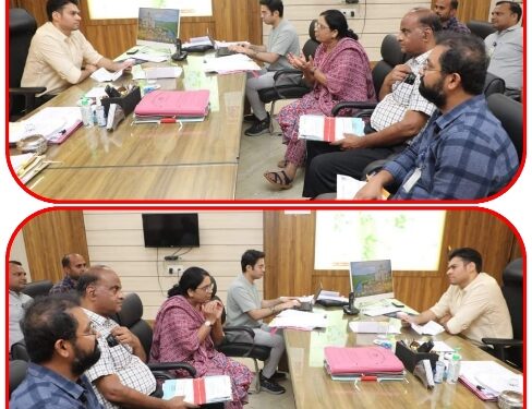 प्रसव मामलों पर कोताही बरतने पर दो बीएमओ को जारी हुआ कारण बताओ नोटिस  कलेक्टर श्री प्रसाद द्वारा मातृ मत्यु दर मे कमी लाने प्रसव के रेफरल मामलों की समीक्षा के दौरान पता चली लापरवाही  बीएमओ बहोरीबंद व विजयराघवगढ़ को मिला नोटिस