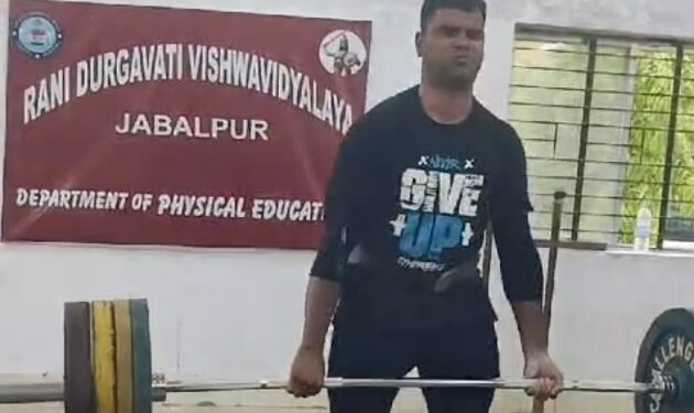 *विजयराघवगढ़ थाने में पदस्थ आरक्षक ने बढ़ाया मान, दिखाया दमखम*