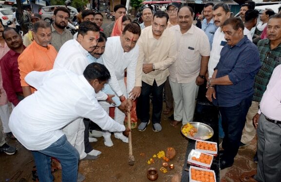 *महापौर जगत बहादुर सिंह ‘‘अन्नू’’ द्वारा 3 वार्डो में 2 करोड़ 21 लाख रूपये की लागत से सड़कों के भूमिपूजन*