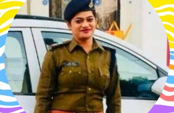 रश्मि सोनकर को दिया महिला थाना का प्रभार,