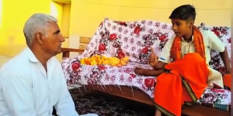 पहले पर्चा लिखा फिर बुलाया, कम उम्र मे ऐसी प्रतिभा आदित्य कृष्ण पाराशर,पाराशर  VIDEO