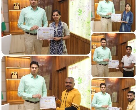 कटनी के प्रमुख पर्यटक एवं धार्मिक स्थलों से अवगत हो रहे लोग*  *कटनी को जाने क्विज प्रतियोगिता के प्रति बढ़ रहा लोकप्रियता का ग्राफ*  *पांच में से तीन स्थानों पर ग्रामीण प्रतिभागियों ने जमाया कब्जा*