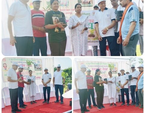 आज विश्व पर्यावरण दिवस पर* *भंवरताल गार्डन में रन फॉर नेचर कार्यक्रम का आयोजन* *नगर निगम के द्वारा विभिन्न प्रजातियों के फलदार और छायादार पौधे वितरित किये गए* *’’पौधे लगाना एक पुण्य का काम, जीवन को सुरक्षित तरीके से जीने के लिए प्रत्येक व्यक्ति को पौधा लगाने की जरूरत* *नगर निगम प्रशासन ने नागरिकों से पौधे लगाने तथा जल को संरक्षित करने की अपील भी की*