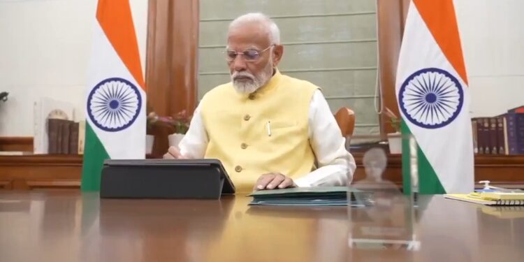 Modi 3 का शुभारंभ प्रथम दिन ही किसान हित में फैसला लेते हुए 9.3 करोड़ किसानों के लिए ₹20,000 करोड़ की ‘किसान सम्मान निधि’ VIDEO