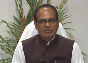 कृषि में महिलाओं की महत्वपूर्ण भूमिका को देखते हुए देश के 12 राज्यों में ‘कृषि सखी’ कार्यक्रम शुरु किया गया है। शिवराज सिंह चौहान