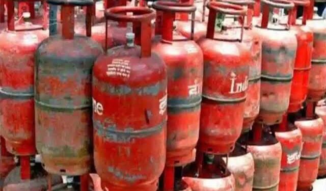 एक्सप्लोसिव एक्ट के तहत फायर प्लान एप्रूवल हेतु आवेदन प्रस्तुत नहीं करने वाले 19 गैस गोदाम संचालकों पर लगा 54 लाख से अधिक का जुर्माना