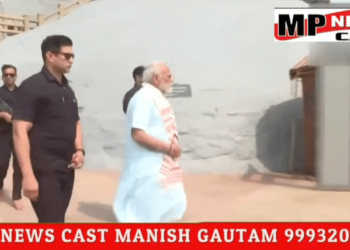 तमिलनाडु पीएम नरेंद्र मोदी ने कन्याकुमारी के विवेकानंद रॉक मेमोरियल में 45 घंटे की ध्यान साधना पूरी की, देखें VIDEO