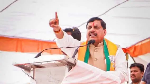 CM के आदेश पर इछावर थाना प्रभारी निलंबित देखे पूरी जानकारी