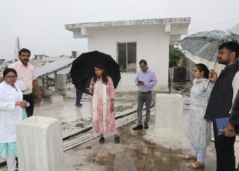 राजस्व अधिकारी, नक्शा तरमीम के कार्य को प्राथमिकता दें- कलेक्टर सुश्री बाफना —– राजस्व महा अभियान के तहत लगाए गए शिविरों का निरीक्षण