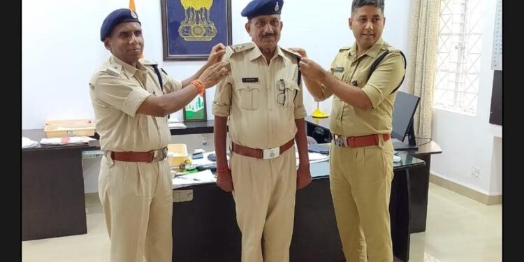 *सहायक उप निरीक्षक से उच्च पद उपनिरीक्षक पद का दिया कार्यभार*