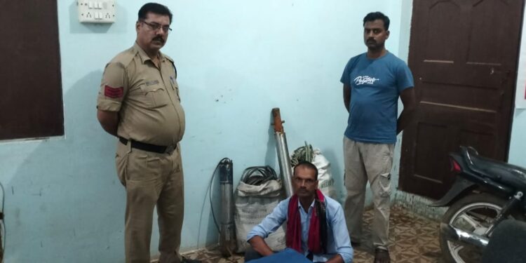 चोरों ने कबूली चोरी , पुलिस ने बरामद किया चोरी का सामान