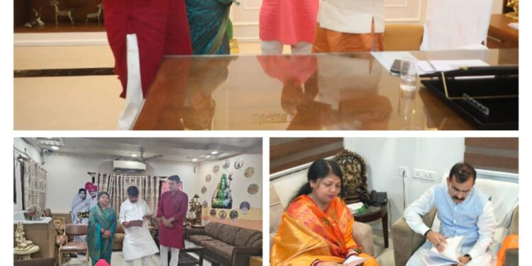 *विकास कार्यों में सीएम, सांसद और नगरीय प्रशासन मंत्री का मार्गदर्शन प्राप्त करने भोपाल पहुंची महापौर*  *ट्रांसपोर्ट नगर, घण्टाघर-जगन्नाथ तिराहा सड़क निर्माण एवं कबाड़ व्यवसाय से जुड़ी समस्याओं को लेकर की चर्चा, कार्यों की प्रगति की जानकारी भी दी*