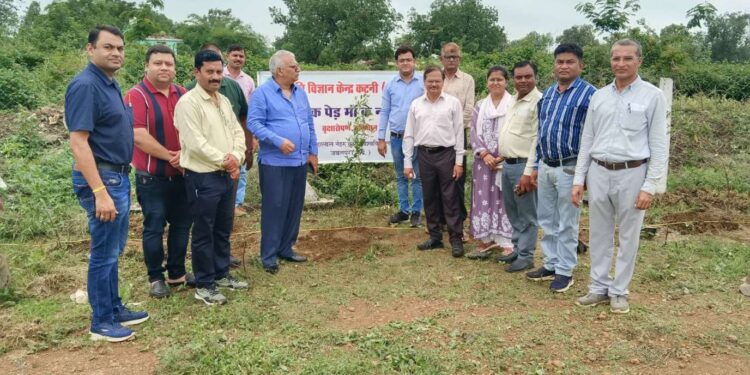 कटनी-जवाहरलाल नेहरू कृषि विश्वविद्यालय,कृषि विज्ञान केंद्र कटनी में दिनांक 12 जुलाई 2024 को वैज्ञानिक सलाहकार समिति की बैठक का आयोजन किया गया