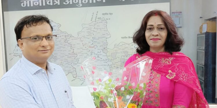 मुस्कान ड्रीम्स फाउंडेशन ने कटनी एसडीएम प्रदीप मिश्रा का स्वागत कर सम्मानित किया—– समाजसेवी मंजूषा गौतम —-