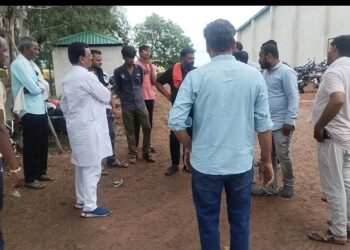 जिला पंचायत अध्यक्ष श्री शाह ने किया मुंग उपार्जन केंद्र का निरीक्षण
