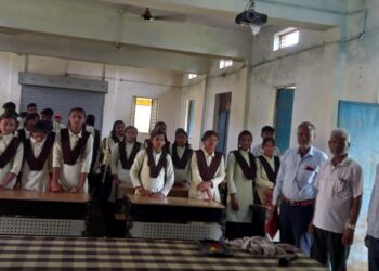 शासकीय उत्कृष्ट उच्चतर माध्यमिक विद्यालय रीठी में गरिमा पूर्वक गुरु पूर्णिमा पर्व मनाया गया