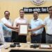 मुख्य निर्वाचन आयुक्त ने कलेक्टर बुद्धेश कुमार बैध और पुलिस अधीक्षक दीपक शुक्ला को प्रमाण पत्र प्रेषित कर सम्मानित किया