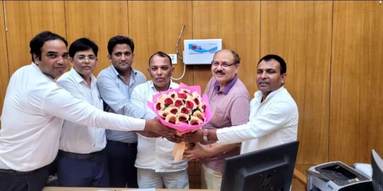 वनांचल के उभरते हुए सितारे ओम प्रकाश सिंह यादव