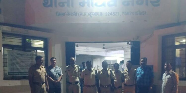 माधवनगर में दो क्रिकेट सटोरियों सहित सात जुआरियों पर की गई कार्यवाही