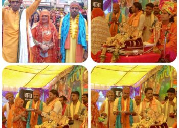 कथा से पूर्व निकल गई विशाल कलश यात्रा  कलश यात्रा का जगह-जगह हुआ भव्य स्वागत फूल बरसाकर आम जनता ने किया स्वागत
