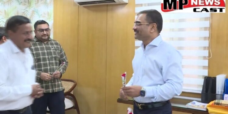 भोपाल नवागत जनसंपर्क आयुक्त डॉ. सुदाम खाड़े ने किया पदभार ग्रहण