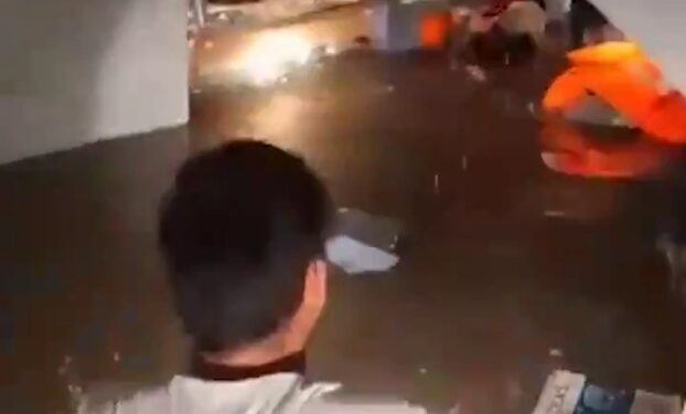दिल्ली IAS कोचिंग हादसा  3 स्टूडेंट की मौत, घटना के नए VIDEO आए सामने