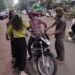 Video वायरल आशिकी का भूत लड़की ने कैसे उतारा