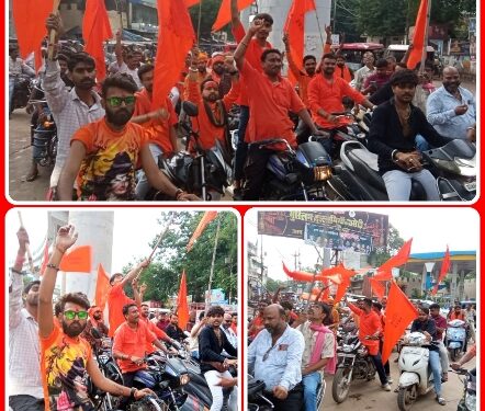 सावन सोमवार के प्रथम दिवस पर निकली कावड़ियाँ की टोली