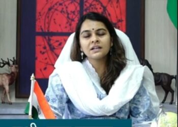 कलेक्टर सुश्री ऋजु बाफना द्वारा मिशन अंकुर के तहत निपुण भारत अभियान के लक्ष्य को लेकर शिक्षकों को संदेश …..VIDEO