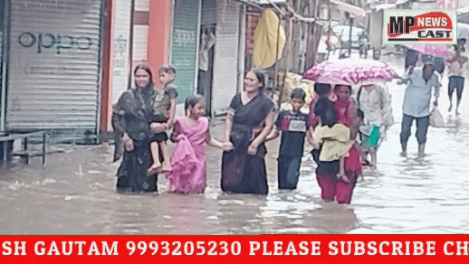 नर्मदापुरम में देर रात हुई जोरदार बारिश से अनेक स्थान हुए जलमग्न, कब हटेंगे नालों के अतिक्रमण?कलेक्टर ने सभी अधिकारियों को अलर्ट मोड पर काम करने के दिए निर्देश….
