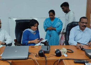कलेक्टर सुश्री संस्कृति जैन की अध्यक्षता में आयोजित हुई जिलास्तरीय जनसुनवाई
