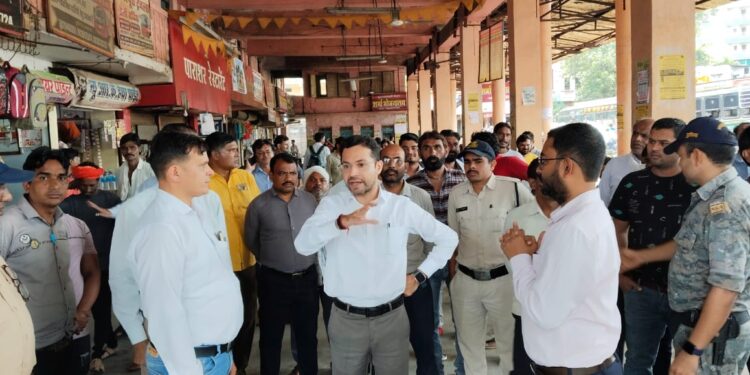 *रक्षाबंधन एवं ‘‘हर घर तिरंगा अभियान’’ के लिये सभी आवश्यक तैयारियां करें* *मुख्यमंत्री डॉ. यादव ने वीडियो कान्फ्रेंस में दिये निर्देश*