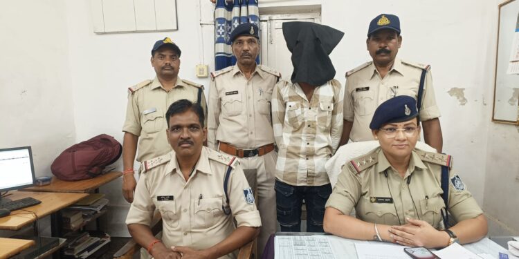 जीआरपी पुलिस की गिरफ्त में लगभग ढाई लाख रुपए के जेवरात हुए बरामद