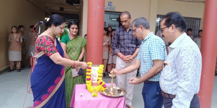 समेरिटंस ग्रुप के विद्यालयों में मनाई तुलसी जयंती,तुलसी दास का जीवन चरित्र बताया,हुआ रामचरित का पाठ