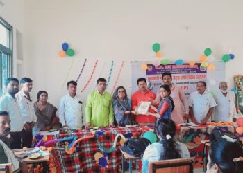 मुख्यमंत्री सामुदायिक नेतृत्व क्षमता विकास कार्यक्रम से जुड़ी दी जानकारी  सीएमसीएलडीपी कक्षाओं के नवीन सत्र का हुआ उदघाटन,अतिथियों ने किया आर्थिक सहयोग