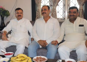 विधायक के निवास पर पहुंचे कटनी के प्रभारी मंत्री