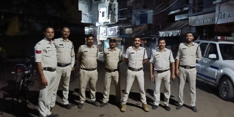 यात्रियों की सुरक्षा के प्रति सिटी कोतवाली पुलिस की कटनी रेलवे जंक्शन परिसर मे गस्त VIDEO