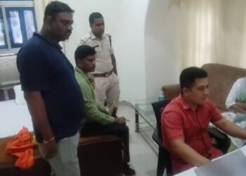 *छिदंवाडा कोतवाली में पदस्थ उप निरीक्षक जितेंद्र यादव रिश्वत की दूसरी किस्त लेते गिफ्तार*