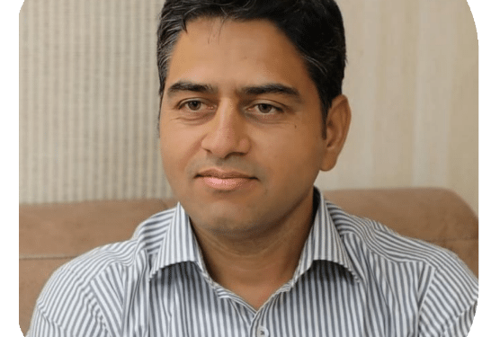 कलेक्टर श्री यादव ने अधिकारियों को सी एम हेल्पलाइन की शिकायतों को निर्धारित समय-सीमा में अटेंड कर निराकरण कराने के दिए निर्देश