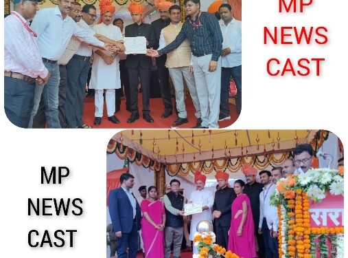 *स्वतंत्रता दिवस पर उत्कृष्ट कार्य करने वाले अधिकारियों-कर्मचारियों को प्रदान किए गए प्रशस्ति पत्र*