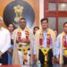 जबलपुर मंडल में 14 अगस्त 24 को ट्रेन न. 09063 (वापी दानापुर एक्सप्रेस) के चालक एवं ट्रेनमैनेजर द्वारा सतर्कता एवं सूझ बूझ से एक बड़ी रेल दुर्घटना को टाला जा सका। इस सराहनीय कार्य के लिए डीआरएम श्री विवेक शील द्वारा कर्मचारियों को फूलमाला, शाल एवं नगद राशि देकर सम्मानित किया गया।